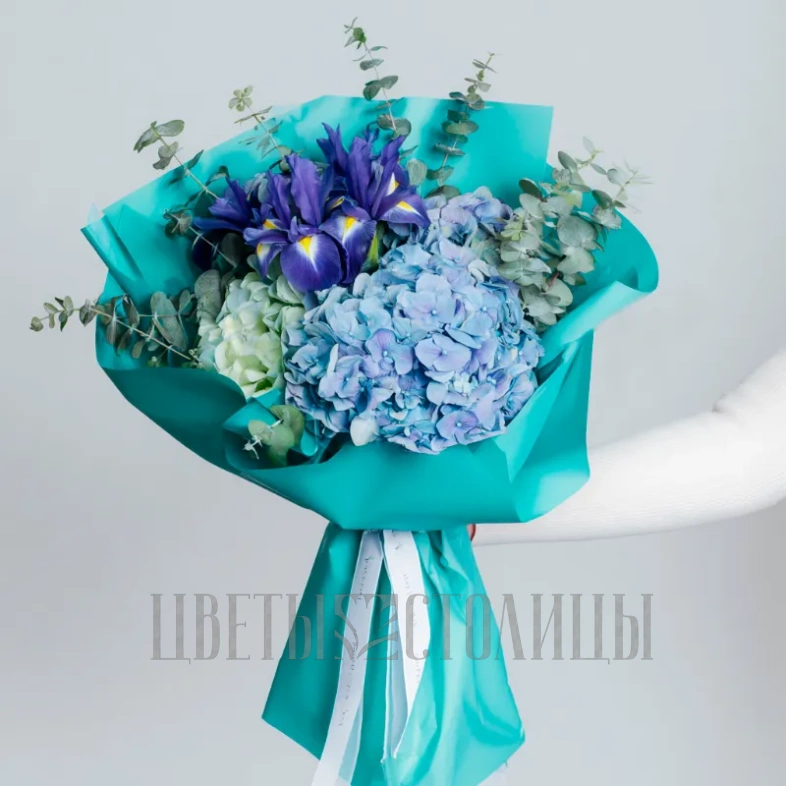 Букет с гортензиями &laquo;Тиффани&raquo;