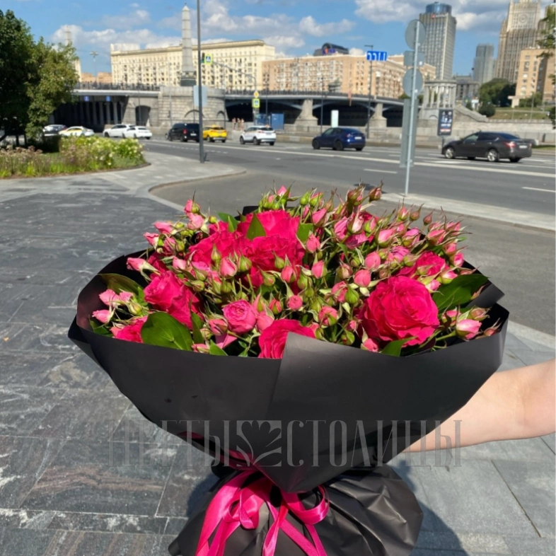 Сборный букет из роз &laquo;Black&raquo;